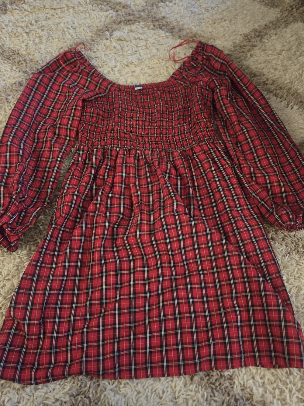 Old Navy Red Plaid Long Sleeve Smocked Dress